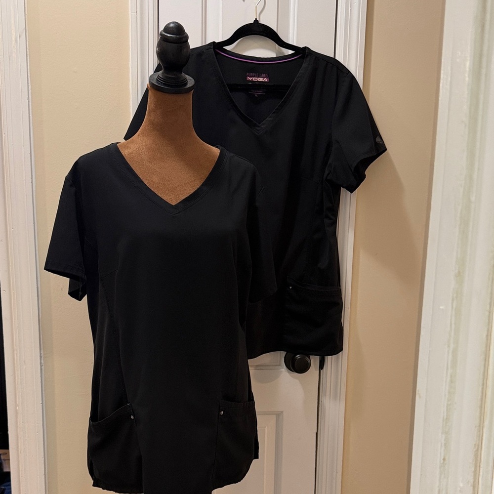 Set of 2 Black Healing Hands Purple Label “ Juliet” V-Neck Scrub Top XL